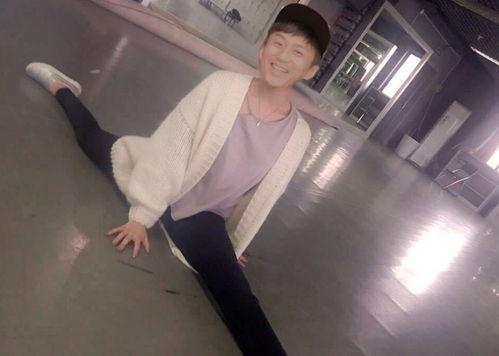 爆料网吃瓜精神小妹,揭秘娱乐圈幕后风云