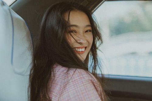 香港娱乐圈吃瓜事件视频,揭秘幕后真相与明星恩怨 第2张 香港娱乐圈吃瓜事件视频,揭秘幕后真相与明星恩怨 第2张